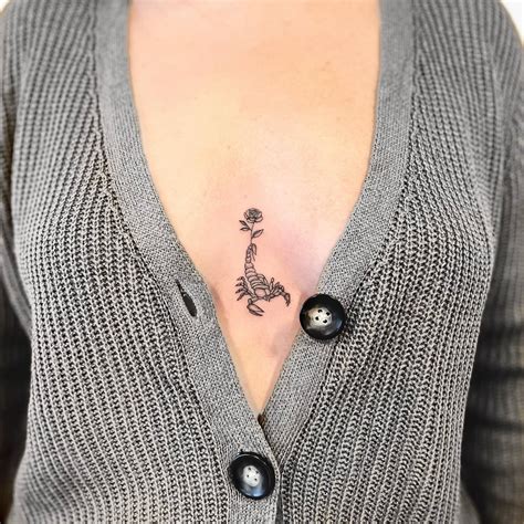 under boob tattoo pain|The Ultimate Guide to Sternum Tattoos: Meaningful。